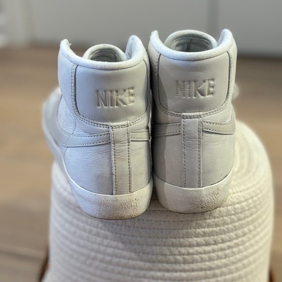 Nike Blazer Mid Premium Women's Shoes Size 8.5 - Picture 2 of 5